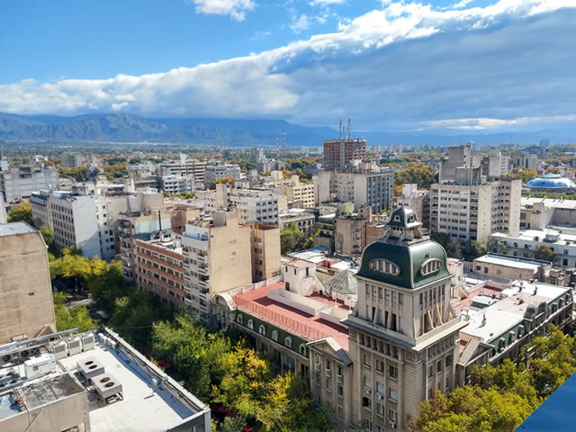 Peatonal y San Martín Capital Mendoza Argentina