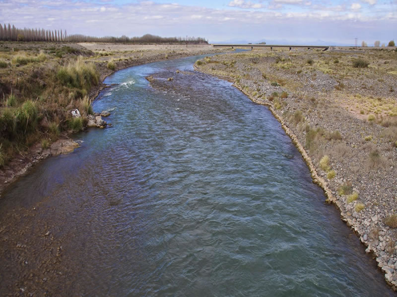 Río Atuel, San Rafael. Mendoza, Argentina.