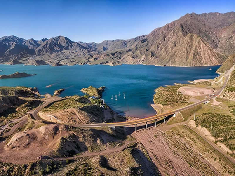 Dique Potrerillos, Luján de Cuyo. Mendoza, Argentina.