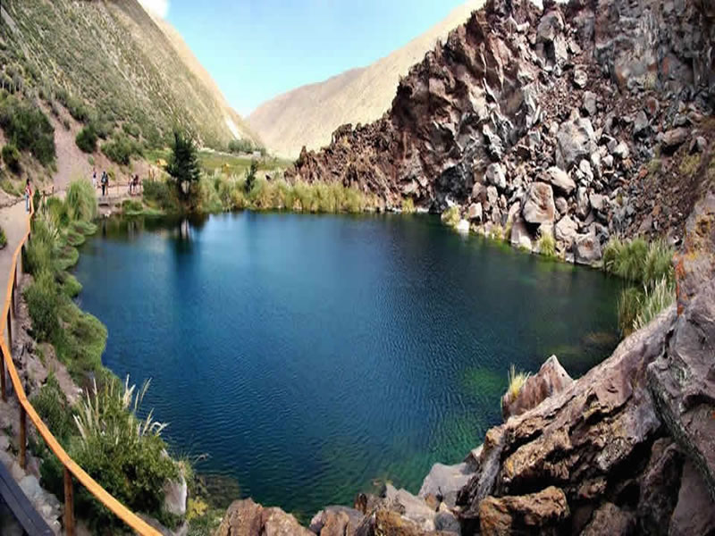 Laguna Niña Encantada, Malargüe. Mendoza, Argentina.