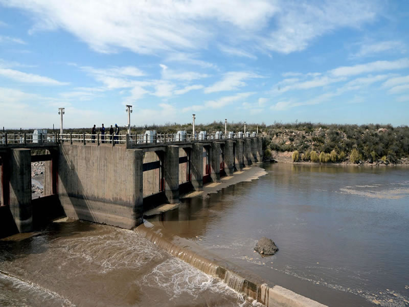 Dique Valle de Uco, Tunuyán. Mendoza, Argentina.
