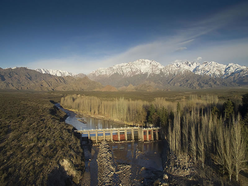 Dique Valle de Uco, Tunuyán. Mendoza, Argentina.