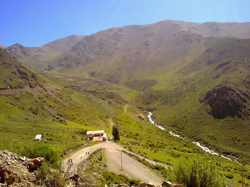 Camino a Vallecitos, Potrerillos, Luján de Cuyo. Mendoza, Argentina.
