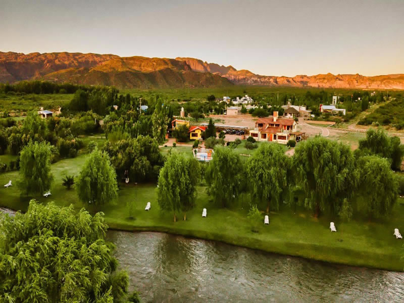 Río Atuel, Valle Grande, San Rafael. Mendoza, Argentina.