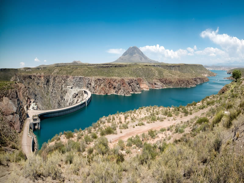 Agua del Toro, San Rafael. Mendoza, Argentina.