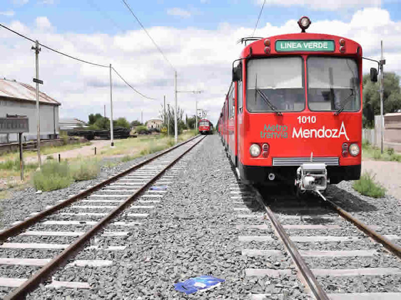 Metrotranvía, Estación Gutierrez, Maipú. Mendoza, Argentina.