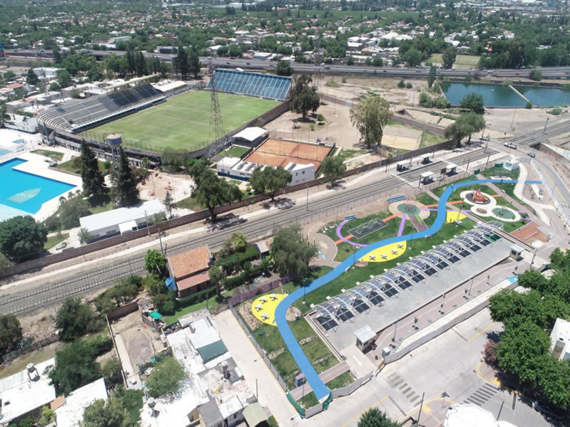 Estación Mitre y Estadio de Godoy Cruz. Mendoza, Argentina.