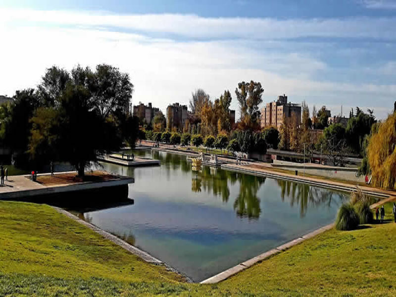 Parque Central, Capital. Mendoza, Argentina.
