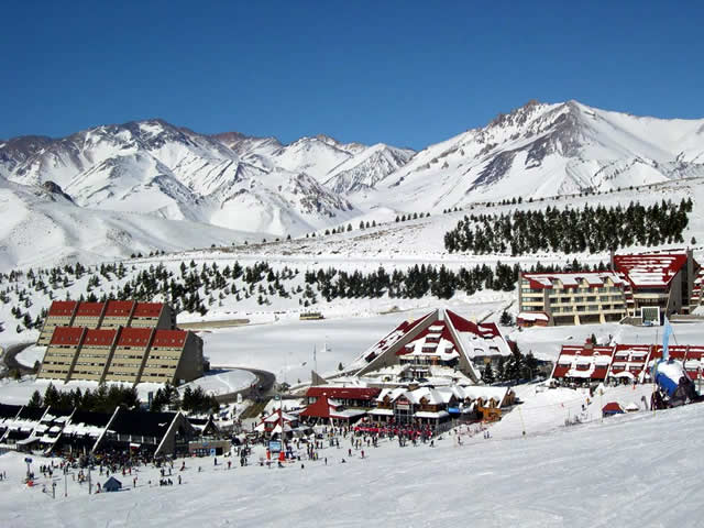 Invierno en Valle de las Lenas Malargue Mendoza Argentina